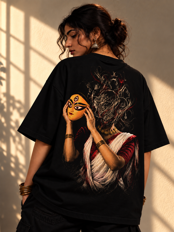 AMIO DURGA - Oversized T-Shirt